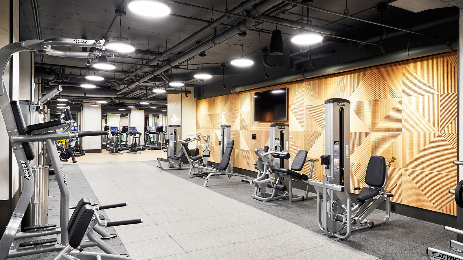 Fitness center at 200 W. 60 with state-of-the-art fitness equipment